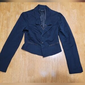 EUC Twenty One black cropped blazer